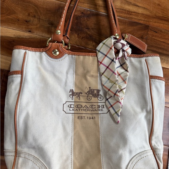 Coach Cream and Tan Leather Tote - Picture 4 of 15